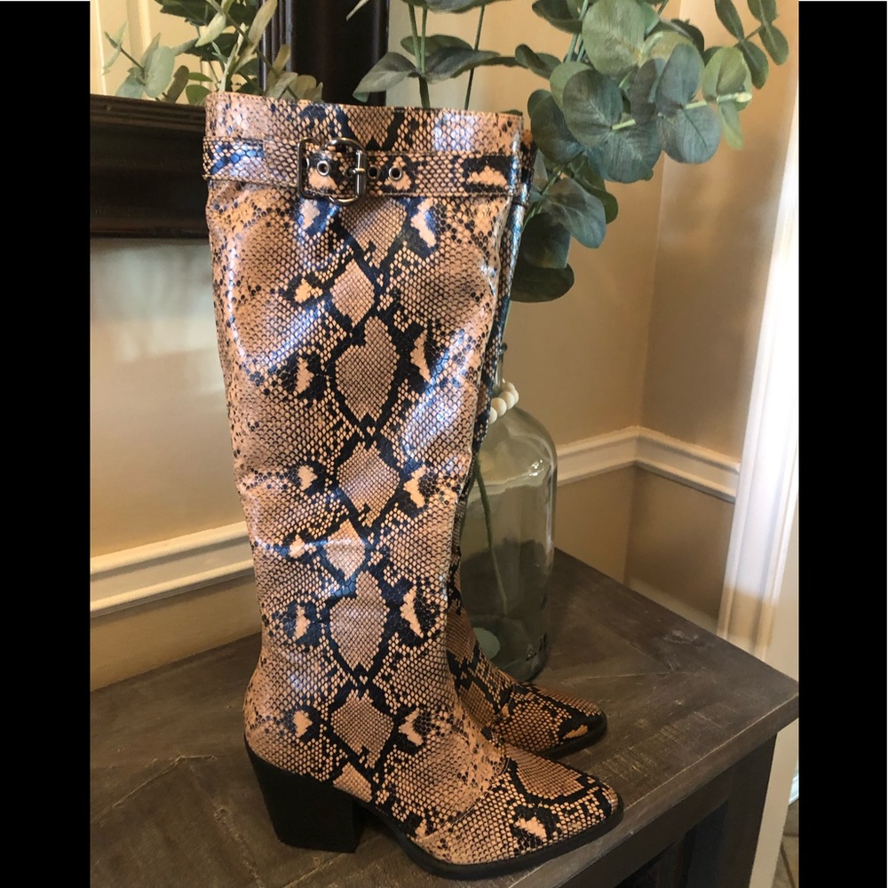 Erika Snake Brown boots